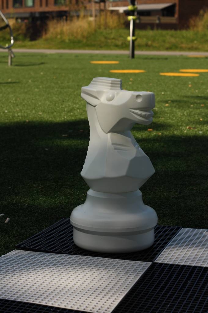 Übergames Riesen Schachfigur Pferd weiß oder schwarz Übergames Riesen Schachfigur Pferd weiß oder schwarz