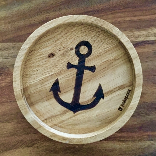 Holzpost Untersetzer Anker