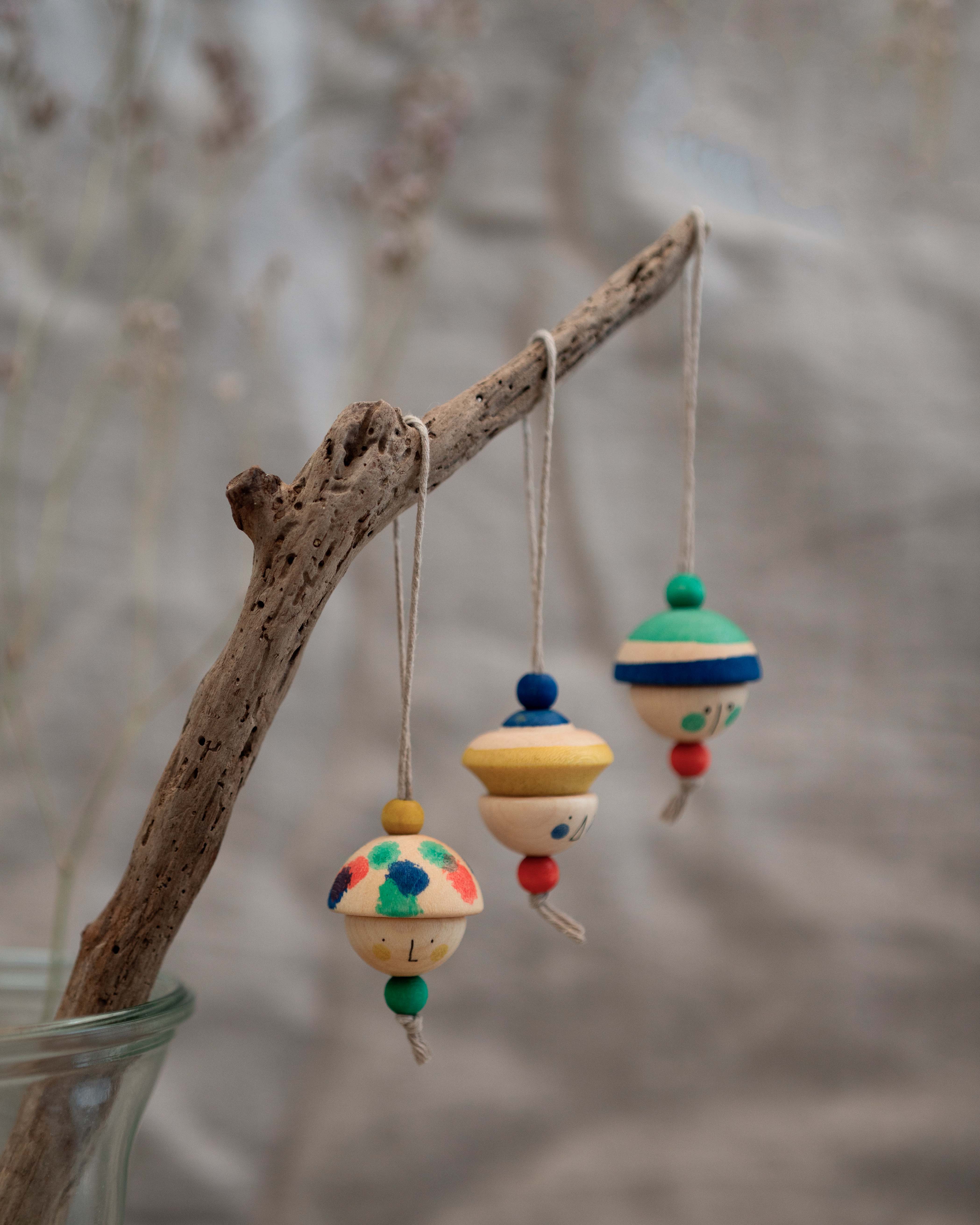 GRAPAT Ornament No 8 -   Kind Folks | Holzspielzeug Profi