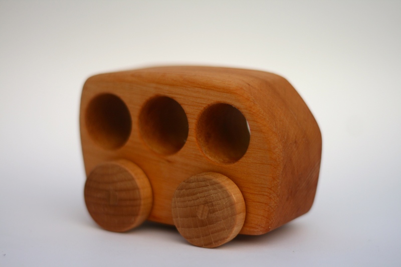 Schaukeltier Holzauto Betty geölt Schaukeltier Holzauto Betty geölt