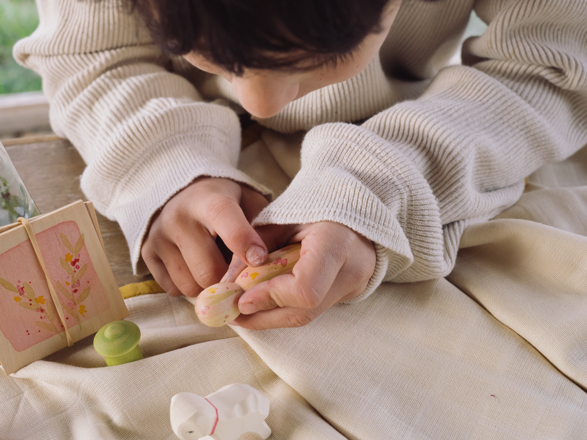 Grapat x Ostheimer Hello Spring! Limited Edition Seasons Box - Holzspielzeug Profi Grapat x Ostheimer Hello Spring! Limited Edition Seasons Box - Holzspielzeug Profi