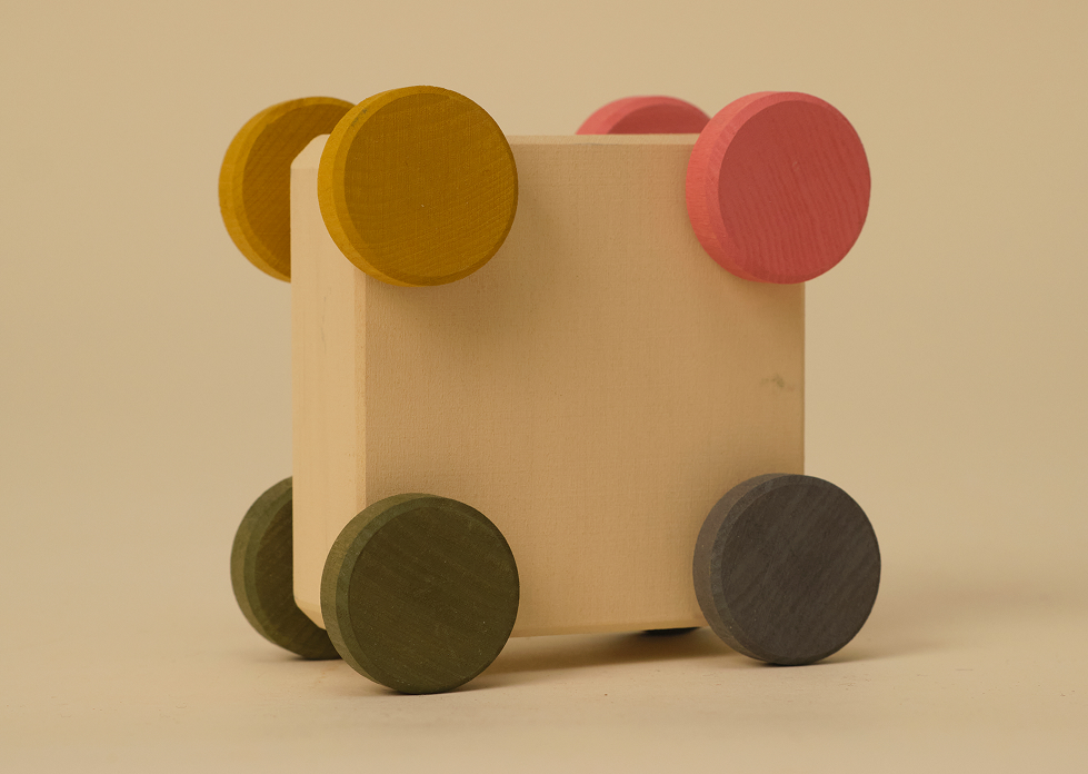 TOYTO White Square Vehicle