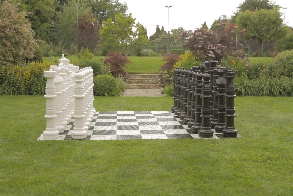 Übergames Riesen Schachfiguren, 120cm Übergames Riesen Schachfiguren, 120cm