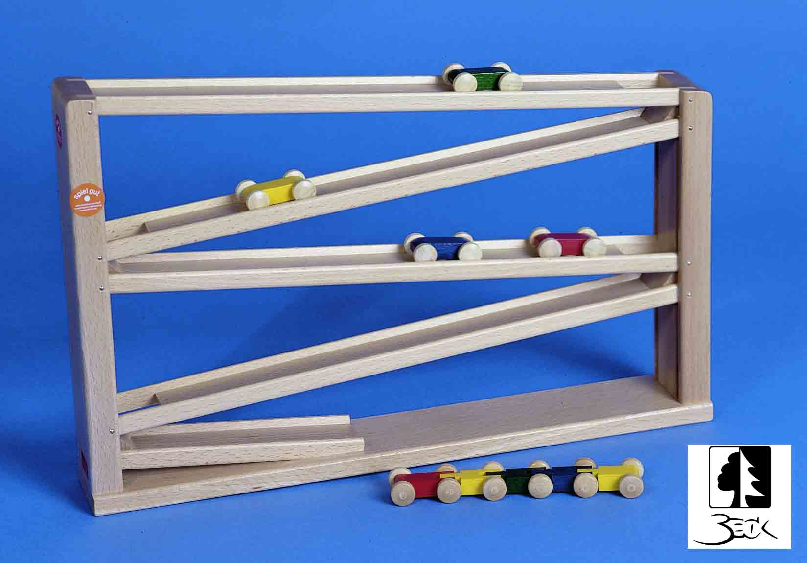 Beck Laufbahn mit 4 bunten Autos