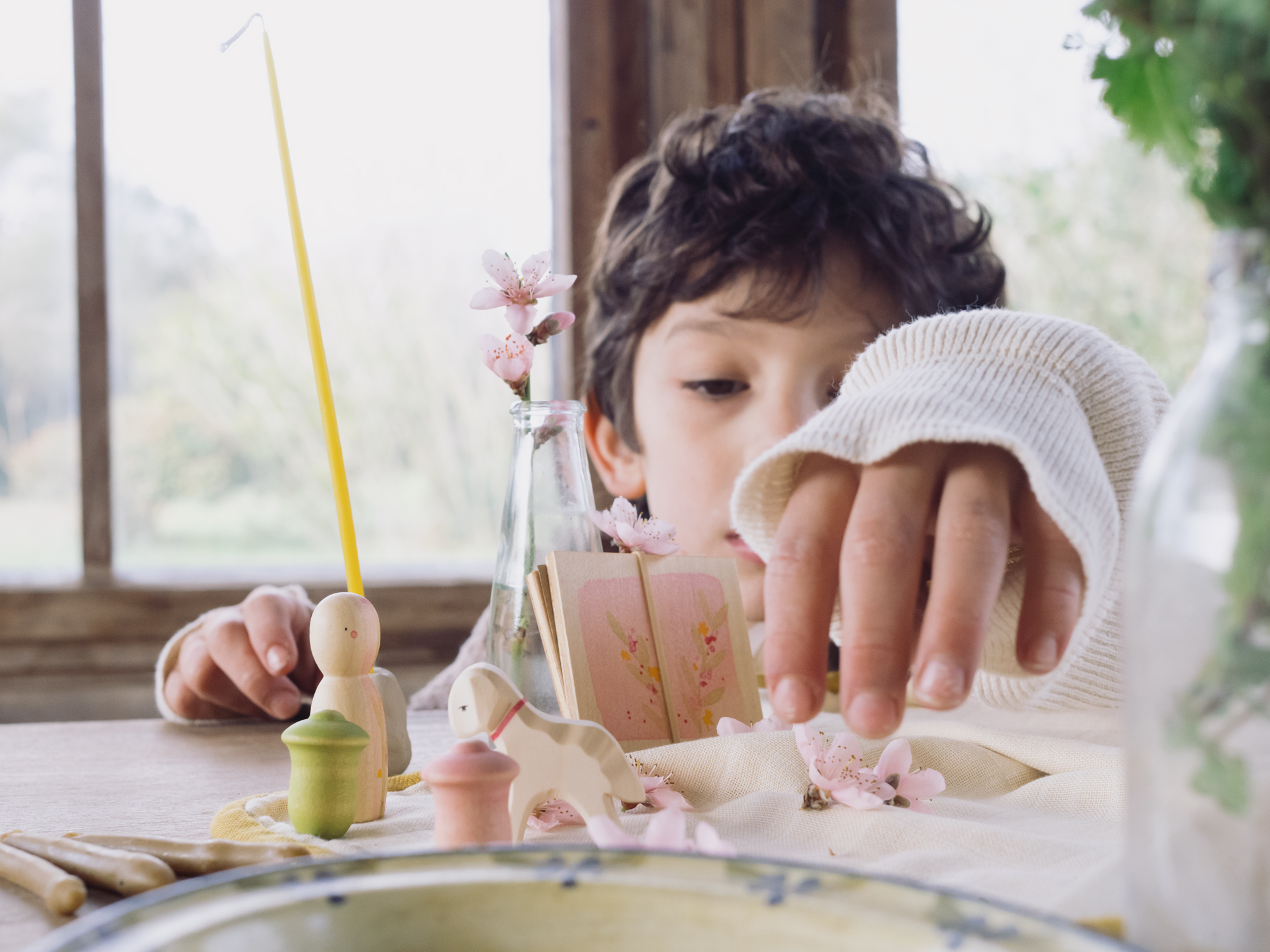 Grapat x Ostheimer Hello Spring! Limited Edition Seasons Box - Holzspielzeug Profi Grapat x Ostheimer Hello Spring! Limited Edition Seasons Box - Holzspielzeug Profi